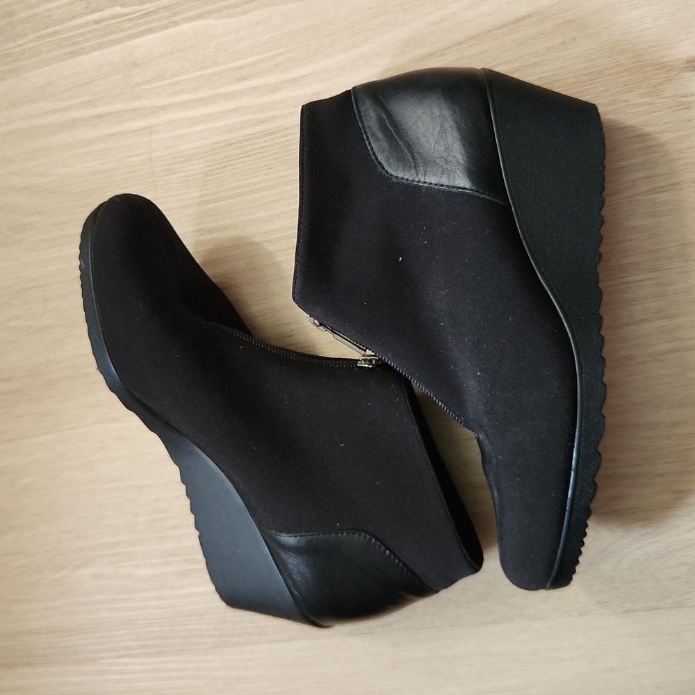 Munro Fabric Booties